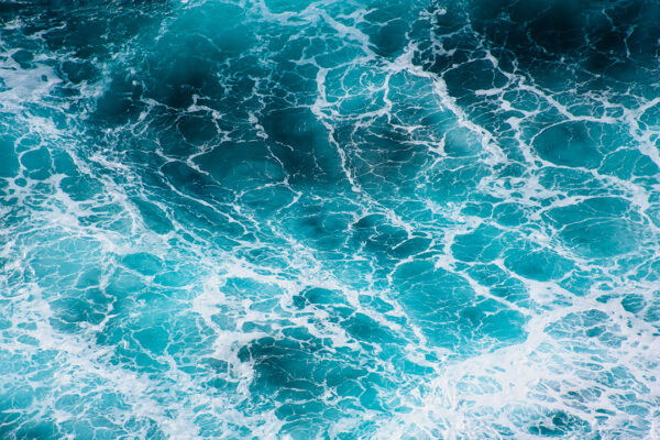 Фотообои море текстура с волнами в синих оттенках
