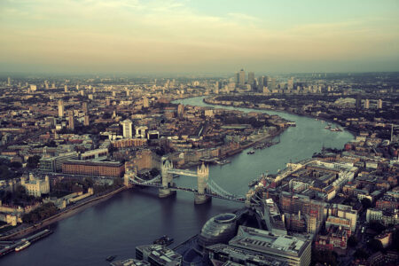 Фотообои Лондон с высоты птичьего полета вид на реку Темзу