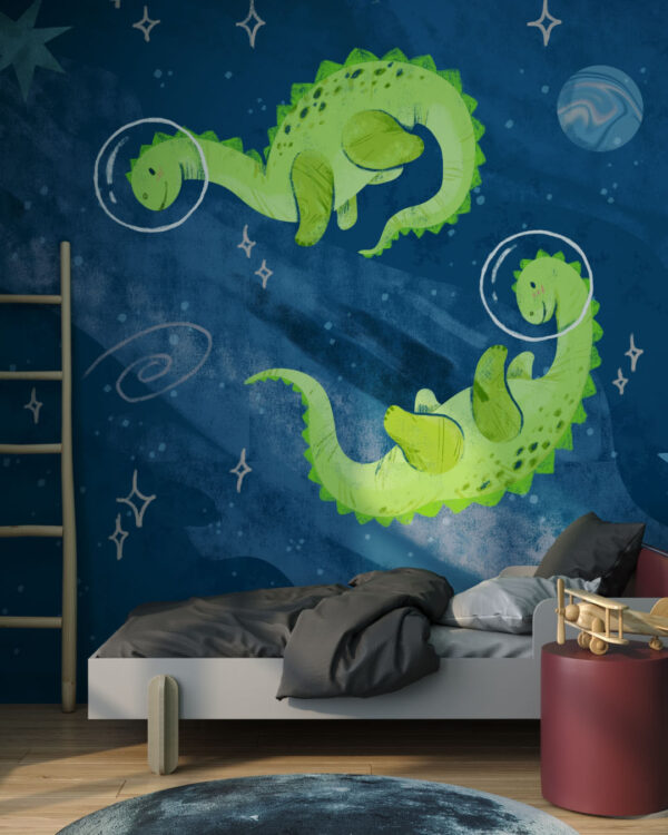 Обои с двумя динозаврами в скафандрах на фоне тёмно-синего космоса с планетами в детской комнате