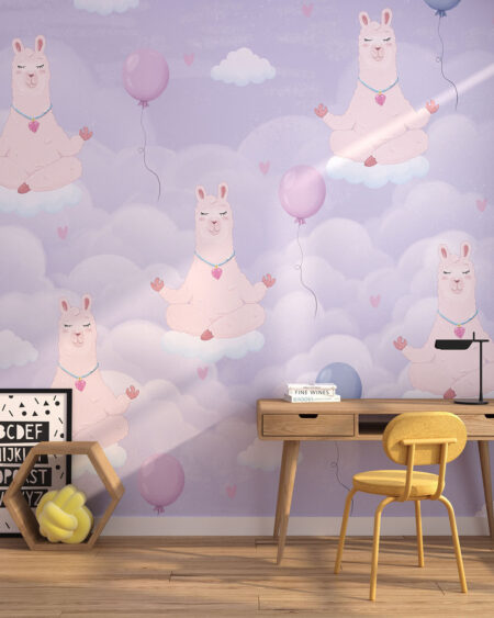 Шпалери лами на хмаринках з повітряними кульками на фіолетовому тлі у дитячій кімнаті