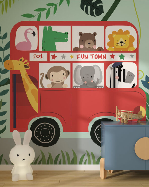 Обои с животными в красном автобусе на фоне джунглей в детской
